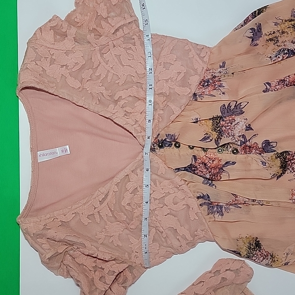 Xhilaration Bell long Sleeve  Mini Floral Dress/  XS. - Picture 5 of 9